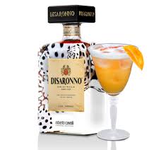 Disaronno Wears Cavalli Limited Edition Bottle Bottle Sour Cocktail Easy To Make Cocktails