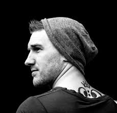 Portsoy singer set for homecoming gigs