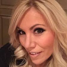 Paula Billings's Instagram, Twitter & Facebook