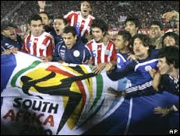 Así, australia no pudo acceder al repechaje, que finalizó yendo israel, esta última finalmente no pudo clasificar a la copa del mundo. Argentina Pierde Paraguay Clasifica Bbc News Mundo