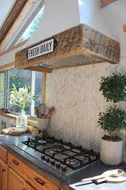 Bei immowelt.de werden sie fündig! 6 Best Farmhouse Range Hoods For Your Kitchen