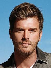 Kivanc Tatlitug Mavi 2018