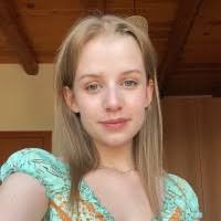 20+ "Ellie Holden" profiles