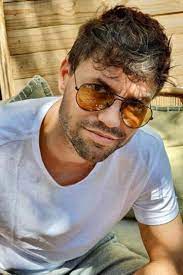 Simon keizer is errrrrg leuk opgedroogd! Alle Kapsels Van Simon Keizer Door De Jaren Heen 100 Nl Magazine