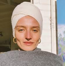 Check spelling or type a new query. Amanda Odeandiefreude