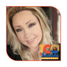 Tami Amos's Instagram, Twitter & Facebook