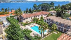 The property offers 103 rooms featuring tv, wifi and complimentary wireless internet. Saint Tropez Hotels From 176 Cheap Hotels Lastminute Com