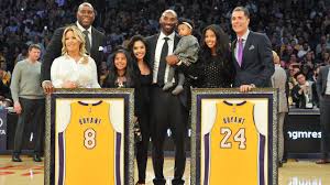 Los angeles lakers roster faq. Kobe Bryant Death Dallas Mavericks Retire Number 24 After Helicopter Crash Nba News Los Angeles Lakers Age Daughter