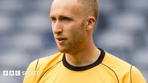 St Johnstone: Tommy Wright taken aback by Mark Hurst departure