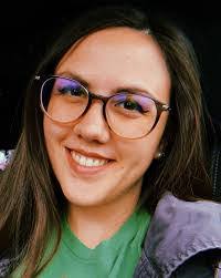 Laura Feller's Instagram, Twitter & Facebook