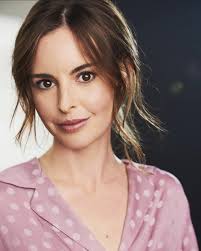 Elizabeth Rice's Instagram, Twitter & Facebook