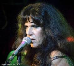 SARI SCHORR — Live in London