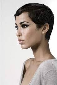 Amanda Gregorich's Instagram, Twitter & Facebook