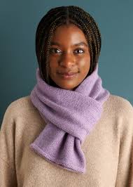 Keyhole Scarf: Free Scarf Knitting Pattern