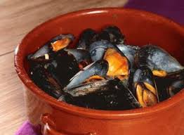 Max mariola interpreta la ricetta dell'impepata di cozze, da max cucina l'italia in onda sul canale 412 di sky. Ricette Impepata Di Cozze Rossa Le Ricette Di Giallozafferano
