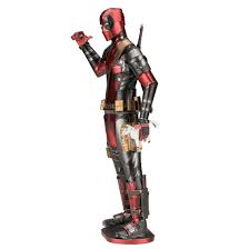 Deadpool finds ajax headed to him on a motorcycle and he throws his katana at the bike, causing ajax to crash. Metal Earth Marvel Deadpool 3d Bausatz Geschenke Und Gadgets Fur Nerds Online Kaufen Getdigital