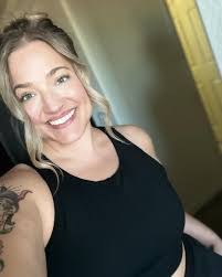 Cheyenne Phoenix's Instagram, Twitter & Facebook