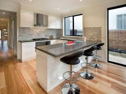 Cuisine Moderne 32 Idees Conseils Inspirations Cuisine Moderne Cuisine Contemporaine Idee Amenagement Cuisine
