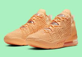 As all the lebron lows, air max is the featured cushion system used. Nike Lebron 18 Sisterhood Total Orange Db8148 801 Sneakernews Com
