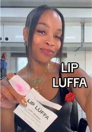 Why didn’t anyone tell me about this sooner?! For a girl who loves a bold  lip and switching it up the #lipluffa is perfect 💋#takishaonhair  #productreview #lipstainhack #liphack #boldlips ...