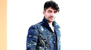 Pinoy big brother on march 4, 2006, vazquez became the second housemate to be officially evicted from the pinoy big brother house and the fourth housemate to leave. Christian Vazquez Con Mil Pesos Dejo Guadalajara Para Hacer Casting Con Mel Gibson Tvynovelas Mexico