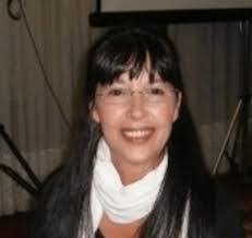 Michele Maines's Instagram, Twitter & Facebook