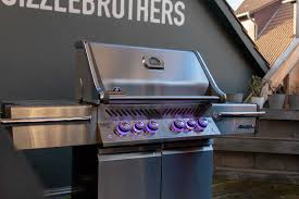 Our grills are handcrafted, and come with all the bells and whistles that a barbecue aficionado craves. Napoleon Prestige Pro 500 2020er Modell Ist Er Sein Geld Wert