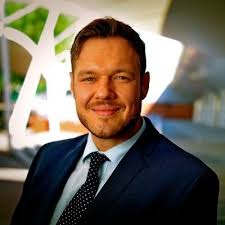 How to Build Rapport with Someone New at Work