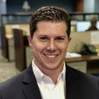 Robin Stucker's Instagram, Twitter & Facebook