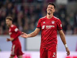 Der grund indes könnte schöner nicht sein: Alle Infos Zu Sandro Wagner Was Du Uber Den Zdf Experten Wissen Musst