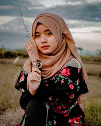 Maybe you would like to learn more about one of these? ð‚ð¢ð¦ð›ð«ð®ð®ð­ ð ðšð¦ð¢ð§ð  Di Instagram Kadang Mripat Iso Salah Nyawang Kuping Iso Salah Krungu Lambe Iso Salah Ngomong Mode Wanita Wanita Cantik Wanita