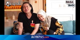 Cut meyriska menghadapi masalah dengan baby sitter yang mengasuh bayinya, shaquille. Once Not Blessed By Cut Meyriska S Father Roger Danuarta Is Now His Beloved Son In Law Netral News