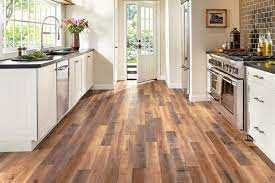 Laminate simulates the look of hardwood, ceramic tile, natural stone and many other types of flooring. Laminate Flooring Trends