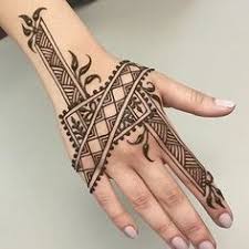 Henna simple, inai simple, gambar inai simple, inai simple cantik, gambar inai pengantin, gambar bunga, inai tangan, henna bunga,. 760 Corak Inai Ideas In 2021 Corak Lingkaran Bunga Ubi Keledek