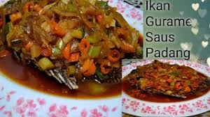 Resep kepiting saus padang ala rumahan ini mudah sekali membuatnya. Cara Membuat Ikan Gurame Saus Padang Yg Lezat Youtube