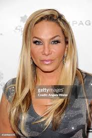 126 Adrienne Weiss Stock Photos, High-Res Pictures, and Images