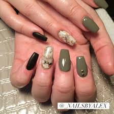 Pretty Fall Nail Art Idea Tapered Nails Coffin Nail Shape Green Nails Fall Acrylic Nails Gold Nails