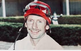 Surrounding in prayer