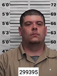 I'm David Nathan Thompson I'm 42 check out my Facebook and Instagram it's  NathanThompson19830505. I'm 6 feet 190 pounds best wishes hope all is well.  Check out all my videos