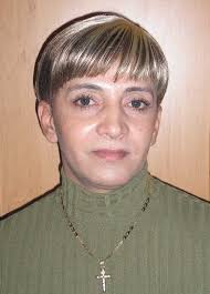 Mariana Dima, cosmeticiană, care are o experienţă vastă în domeniu şi care a lucrat în saloanele de cosmetică din Cairo, printre clientele sale figurând şi ... - PB230028