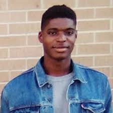 Travis Mclean's Instagram, Twitter & Facebook