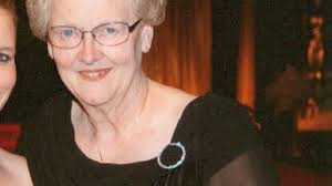 Carlene Lang's Instagram, Twitter & Facebook