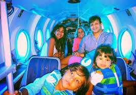 Vivek son prassanna's funeral to happen today at 4pm. Vivek Oberoi Son Vivaan Is The Cutest Pilot Bold Outline India S Leading Online Lifestyle Fashion Travel Magazine
