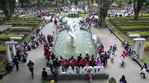 Labirin yang ada di sini jaraknya berdekatan dengan air terjun dan juga hutan coban rondo. Biaya Masuk Taman Labirin Cempaka Spf 1607716768190 Biaya Masuk Taman Labirin Cempaka Spf 1607716768190 2 000 Orang Dari Pengurus Taman Sebagai Biaya Pemeliharaan Kebersihan Dan Dhunksports33