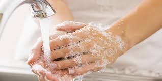 Bakterije na šakama | Kako se pravilno peru ruke? | Saveti | Alfa ...