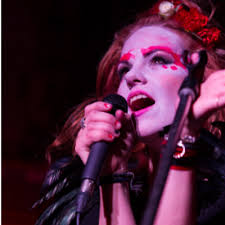 Logan Dove (@misslogandove)