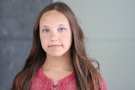 Kathryn Zimmer's Instagram, Twitter & Facebook