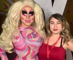 So, these are the top 10 beautiful female anchors in the world in 2020 who appeals most to the viewers. Last Night Met The Most Beautiful Woman To Ever Walk On Earth Rupaulsdragrace