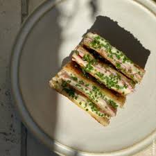 M6 On Instagram Tousencuisine Le Croque Monsieur Croustillant A La Poele De Cyril Lignac Temps De Preparati En 2020 Recette Sympa Alimentation Croque Monsieur