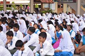 Sekolah menengah kebangsaan datin onn jaafar (smkdoj) is better known as doj or pesta by most of the residents in batu pahat, and was established in early 1977. Friday 6th Of Students Of Smk Dato Onn Butterworth Facebook